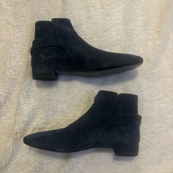 Roger Vivier Navy Suede Ankle Boots - Picture 4 of 10